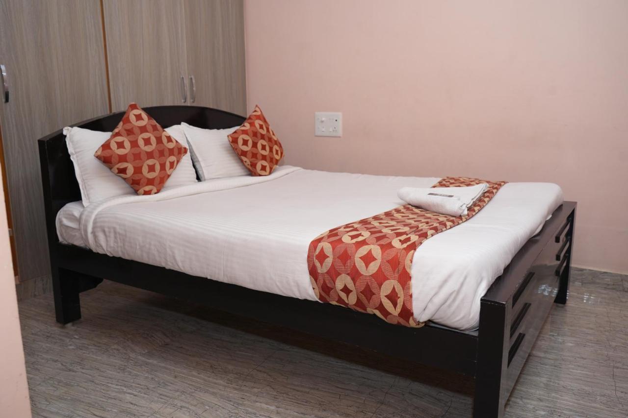 Alexa Home Stay Тирупати Экстерьер фото